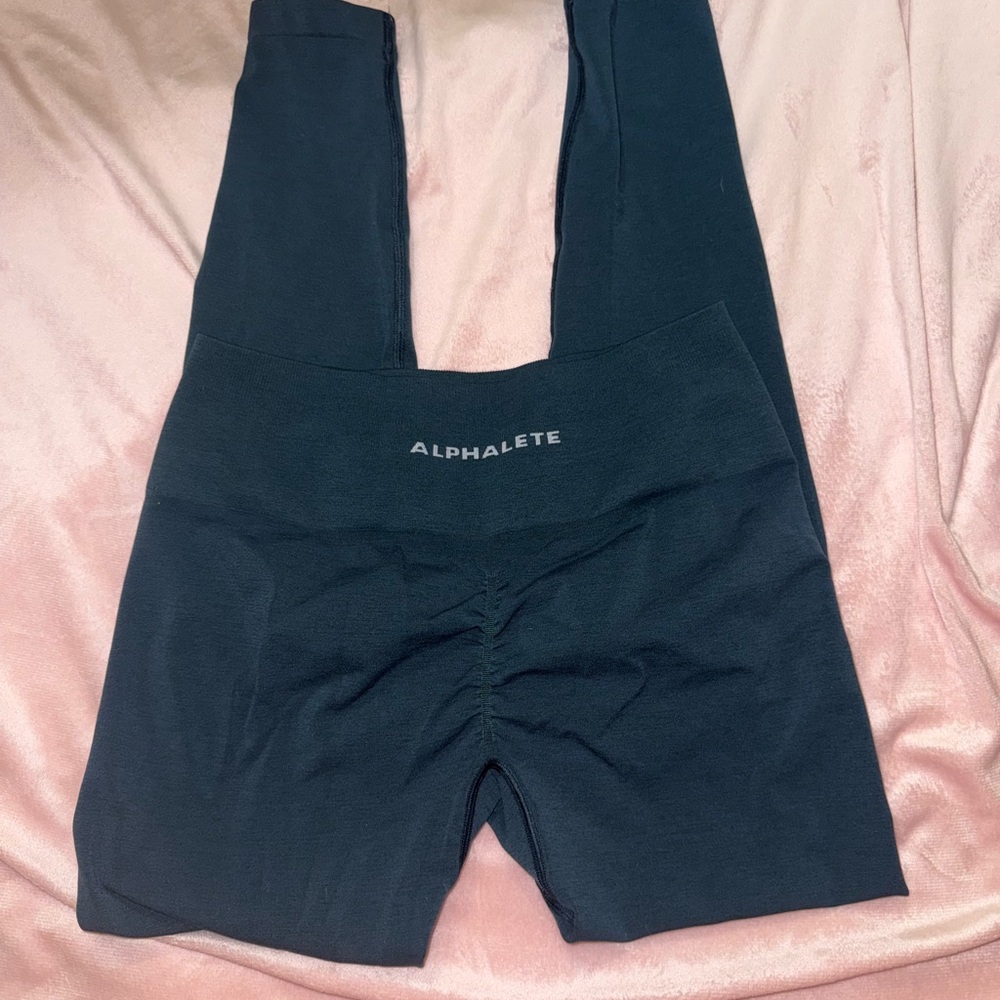 Alphalete Amplify Deep Blue Leggings